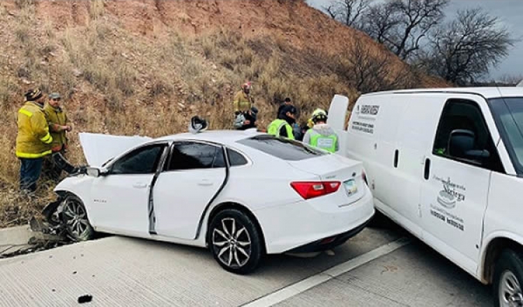 Mueren cinco jóvenes de Culiacán en accidente carretero en Nogales, Sonora