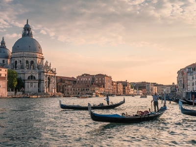Atención turistas: Italia cobrará en 2024 peaje de 5 euros por persona por visitar Venecia