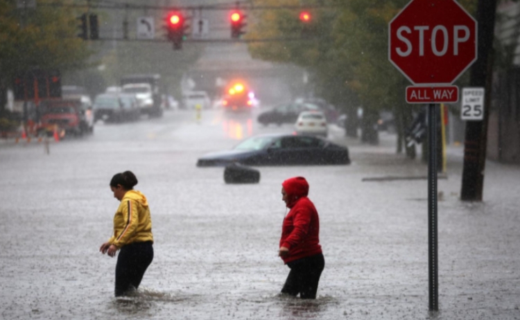 Nueva York amanece bajo el agua; declaran estado de emergencia por fuertes lluvias