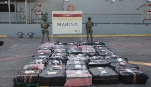 Marina asegura 2 toneladas de cocaína en costas de Michoacán