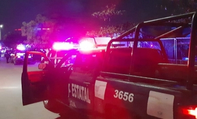 Militar golpea brutalmente a mujer fuera de un hotel en Culiacán