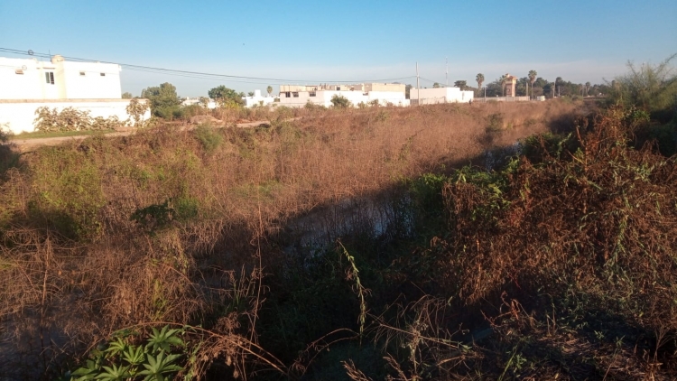 Abandonan autoridades obras del dren bacurimi, señalan vecinos de Valle Alto