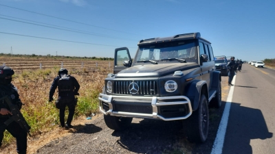 Recupera en Culiacán vehículo de lujo con reporte de robo de EEUU