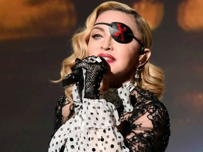 Madonna colapsa al tratar de competir con Taylor Swift y Pink y es hospitalizada