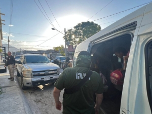 Rescatan a 36 migrantes en una casa en Monterrey, Nuevo León