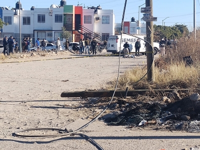 Motociclista choca contra un cable, derrapa y muere, en Culiacán