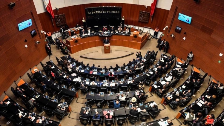 Senado mexicano frena reforma a la Ley Minera, por discusiones internas de Morena