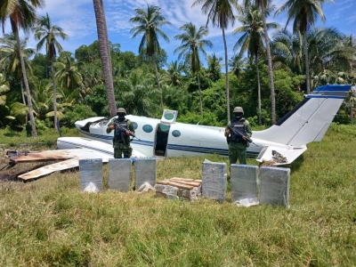 Se desploma avioneta con media tonelada de cocaína en la selva de Chiapas