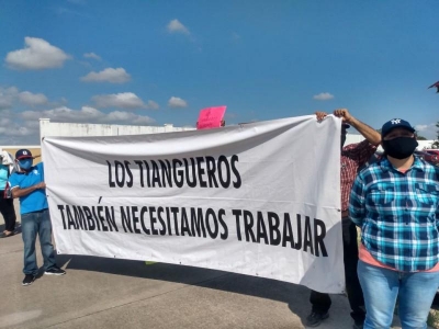 Todo abren, menos el Tianguis Los Huizaches! Tres mil familias afectadas