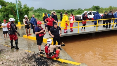 Se activa protocolo de búsqueda y rescate de persona que cayó en arroyo de Mazatlán