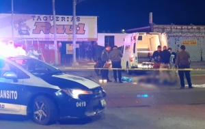 Un muerto y un herido en choque de motocicletas, en Pradera Dorada, Culiacán