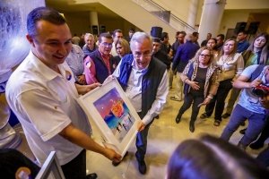 Coctelazo 2023 establece nuevo récord  Guinnes al preparar el coctel de camarón más grande del mundo