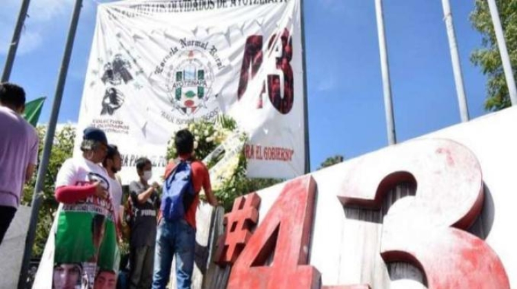 Liberan a general involucrado en desaparici&oacute;n de estudiantes de Ayotzinapa