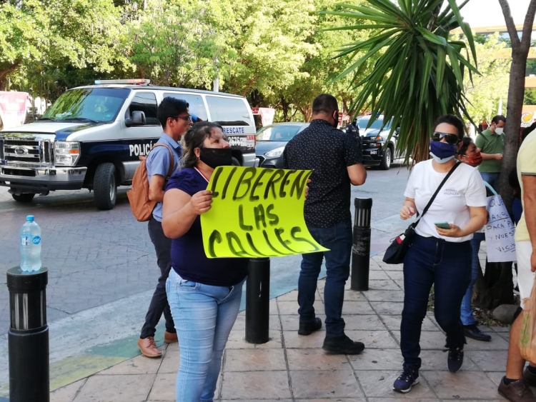 Comerciantes del Centro intentan boicotearle a Estrada Ferreiro la sesión de Cabildo