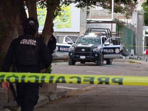 Sicarios atentan a balazos contra tres polic&iacute;as municipales de Culiac&aacute;n