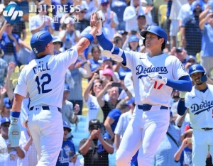 El pelotero japonés de Dodgers Shohei Ohtani conectó su hit mil con cuadrangular ante San Luis