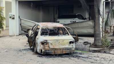 Vandalizan vivienda y queman veh&iacute;culo tras presunto despojo en Culiac&aacute;n