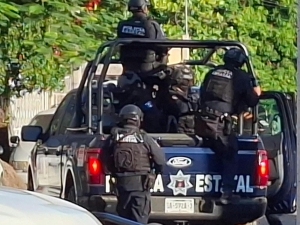 Operativo del GOES causa expectaci&oacute;n en privadas de Isla Musala, en Culiac&aacute;n