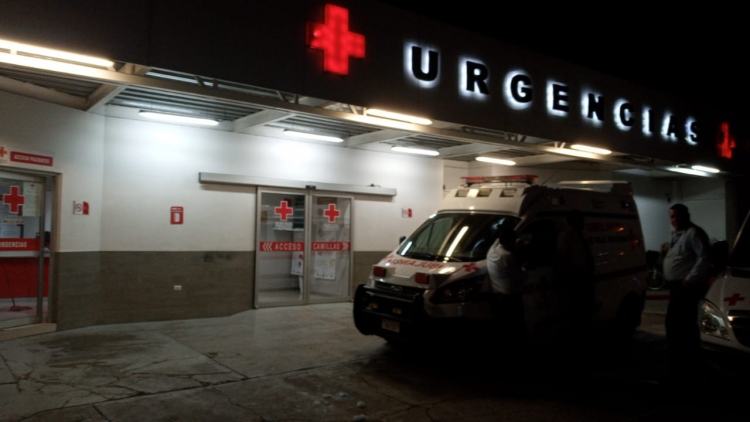 Muere joven en la sala de urgencias de la Cruz Roja; fue apaleado