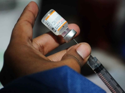 Enfermeras rechazan aplicar vacunas caducas contra covid a niños en Guerrero