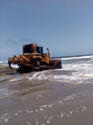 Pescadores de Villa Uni&oacute;n piden ayuda para el desazolve de la Boca de Barron