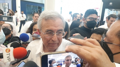 Disputa Rocha-Cuén embarra a la presidenta del DIF