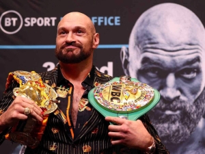 Tyson Fury enfrentará a estrella de MMA; no será exhibición, asegura Campeón del Peso Pesado del CMB