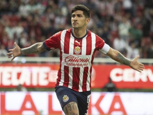 Chivas no contar&aacute; con V&iacute;ctor Guzm&aacute;n en el Cl&aacute;sico Tapat&iacute;o