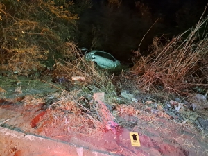 Hallan autom&oacute;vil con impactos de bala, en La Costerita