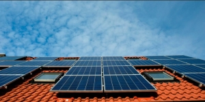 Familias deben adoptar tecnolog&iacute;as para generar energ&iacute;a el&eacute;ctrica en sus casas