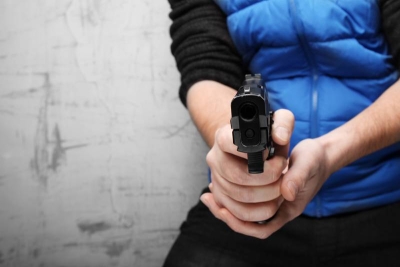 Asaltan a una mujer tras retiro de efectivo en sucursal bancaria, en el centro de Culiacán