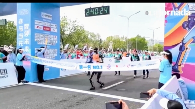 Realizó China el primer medio maratón de robots humanoides