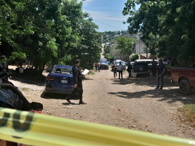 Matan en persecución a automovilista; una mujer resulta herida, Culiacán