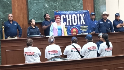 Los jubilados y pensionados de Guerreros Azules piden juicio pol&iacute;tico en contra de la alcaldesa de Choix, Yoneida G&aacute;mez, sentenci&oacute; Yesenia Rojo, abogada