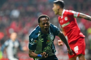 Pachuca le hace la &ldquo;diablura&rdquo; al Toluca con goleada de 1-5 como visitante, en el camino al t&iacute;tulo de la Liga MX