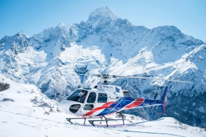 Se estrella helicóptero cerca del Everest, en Nepal: muere familia mexicana que iba a bordo