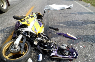 Jornalero motociclista muere en choque carretero por alcance, en Elota