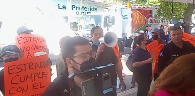 Por manifestaci&oacute;n de polic&iacute;as jubilados el alcalde JEF se ausent&oacute; de acto de entrega de camiones de basura
