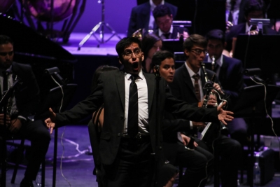 Hoy viernes, “Momentos Memorables” con la Banda Sinfónica y Humberto Barrón