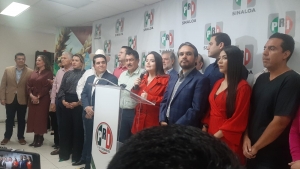 Deja Cinthia Valenzuela la dirigencia estatal del PRI