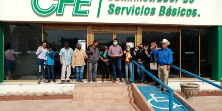 No paran los abusos de la CFE; usuarios afectados le arman otro plantón en Guasave