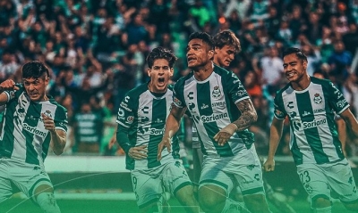 Sorpresivo triunfo de Santos y Chivas-&Aacute;guilas empatan en un intenso juego