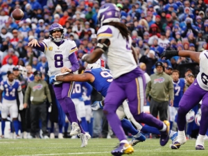 Vikingos se hacen de la victoria en tiempo extra ante los Bills