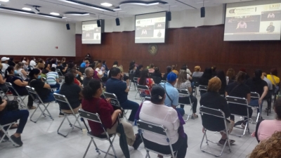 Por desespero viudas de polic&iacute;as aceptaron condiciones del gobernador y Congreso