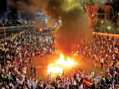 Repunta la furia en Israel tras despido de ministro; contra reforma judicial