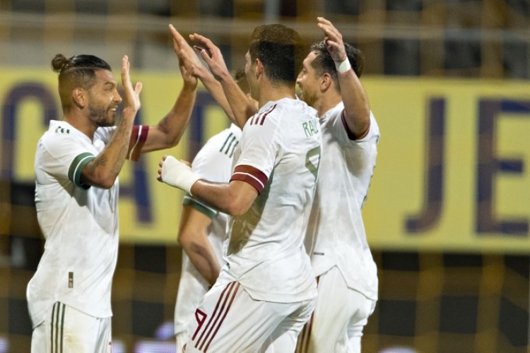 Apurado empate sacó México al campeón africano