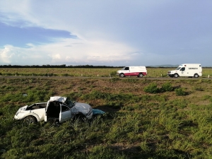 Un hombre fallece y dos personas resultan lesionadas en accidente ocurrido en la Maxipista de la carretera Culiac&aacute;n-Mazatl&aacute;n a la altura de la caseta de cobro de Costa Rica