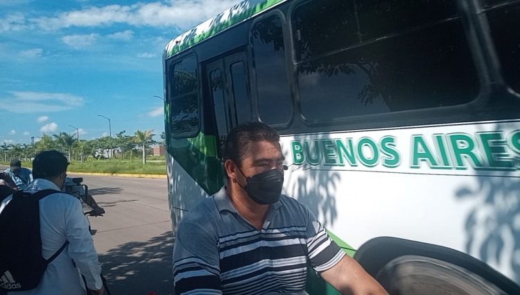 Camionero experimenta el miedo que sienten los ciclistas en la calle