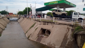 Cobra 'Hilary' la vida de un joven ahogado en canal del sector Chulavista, en Culiac&aacute;n