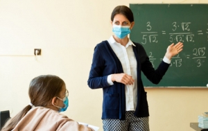 Piden quitar el &ldquo;verde&rdquo; como requisito para el regreso a las clases presenciales